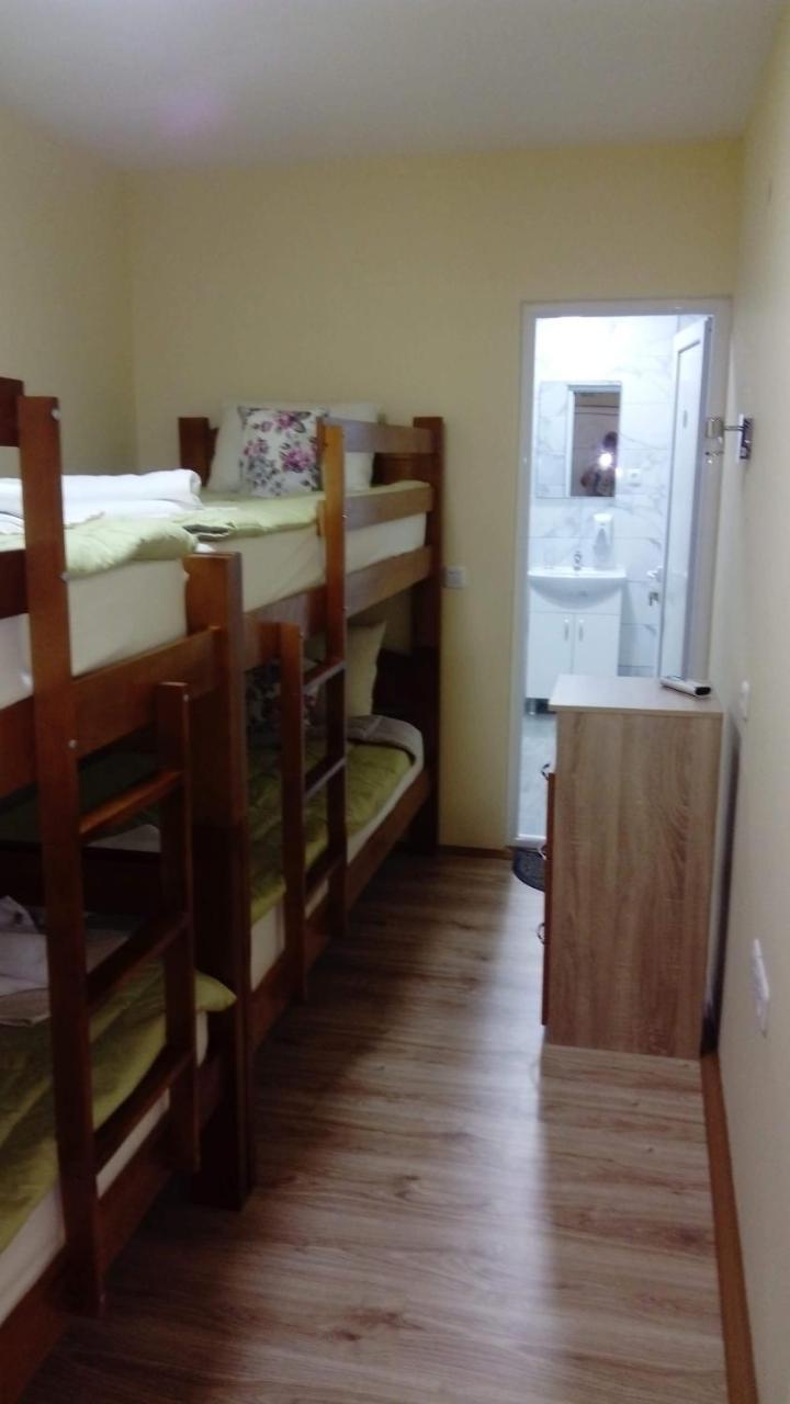 Hostel „Ж" Gradsko Ngoại thất bức ảnh